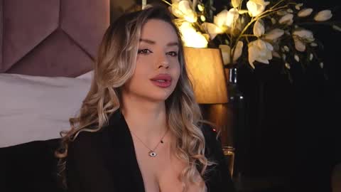 KatJolie online show from February 19, 2025, 7:48 pm