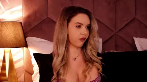 KatJolie online show from October 16, 2025, 7:59 pm