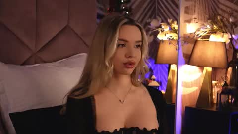 KatJolie online show from December 14, 2025, 8:46 pm