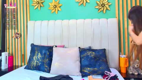 Snapshot of katlyn_martins chatting on March 1, 2025, 6:32 pm K A T L Y N online show from March 1, 2025, 6:32 pm