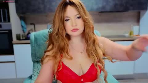 katniss_k online show from October 25, 2025, 5:26 am