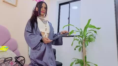 Snapshot of katrina_blaze chatting on June 28, 2026, 10:43 am katrina_blaze online show from June 28, 2026, 10:43 am