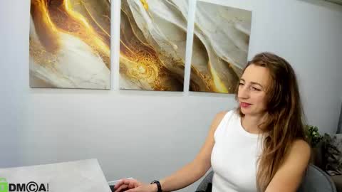 katrina_foks online show from November 20, 2025, 8:47 am