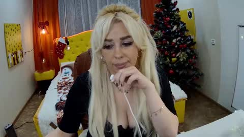 katrinacharm online show from December 4, 2025, 5:10 pm