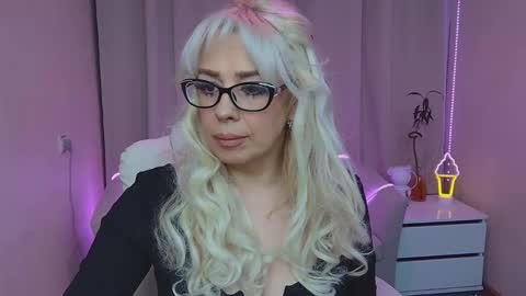 katrinacharm online show from January 17, 2026, 7:28 pm