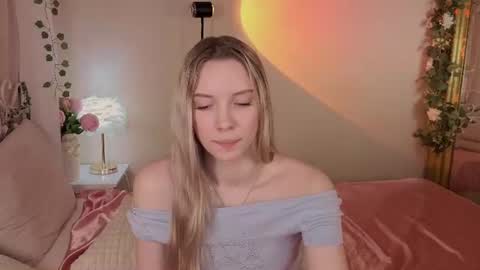 Snapshot of katt_yy chatting on June 26, 2026, 5:12 am katt_yy online show from June 26, 2026, 5:12 am