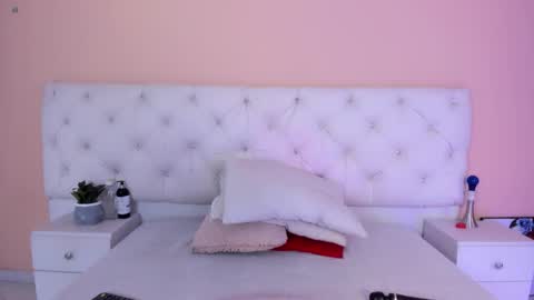 Katte online show from December 20, 2025, 1:18 pm