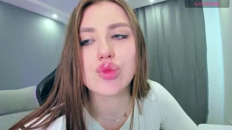 Snapshot of katty4sue chatting on February 25, 2025, 12:24 pm Katty4Sue online show from February 25, 2025, 12:24 pm