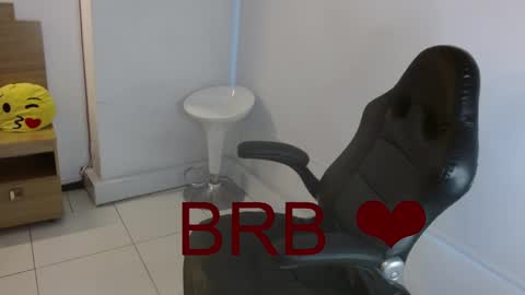 Snapshot of katty_love01 chatting on February 25, 2025, 5:15 pm katty_love01 online show from February 25, 2025, 5:15 pm