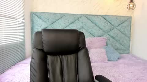 Snapshot of katty_love01 chatting on October 16, 2025, 7:04 pm katty_love01 online show from October 16, 2025, 7:04 pm