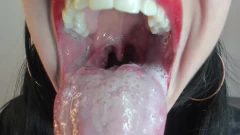 Katty online show from November 8, 2025, 9:13 pm