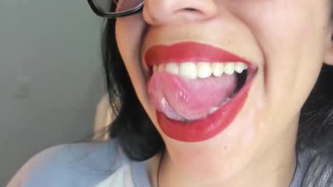 Snapshot of katty_mouth chatting on January 5, 2026, 6:55 pm Katty online show from January 5, 2026, 6:55 pm