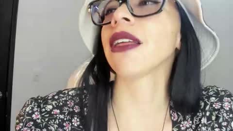 Snapshot of katty_mouth chatting on January 8, 2026, 8:22 pm Katty online show from January 8, 2026, 8:22 pm