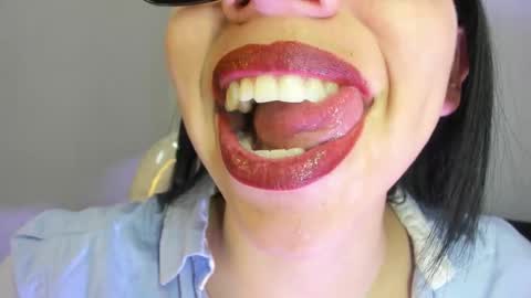 Snapshot of katty_mouth chatting on February 18, 2026, 5:42 pm Katty online show from February 18, 2026, 5:42 pm