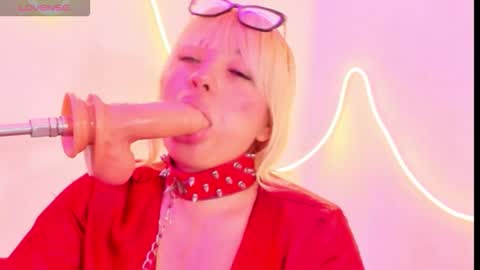 Snapshot of katty_rouser chatting on October 15, 2025, 8:25 am K A T T Y online show from October 15, 2025, 8:25 am