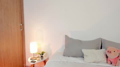 Katty online show from October 28, 2025, 9:28 pm