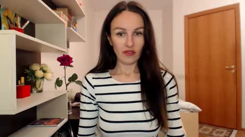 KattySapphire online show from October 15, 2025, 2:06 pm