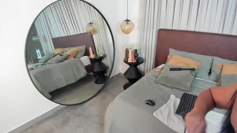 katuff online show from November 8, 2025, 3:50 am