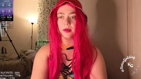 Snapshot of katxxgolding chatting on October 31, 2025, 9:05 pm Princesse Kat online show from October 31, 2025, 9:05 pm