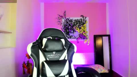 Katy online show from March 19, 2026, 2:26 am