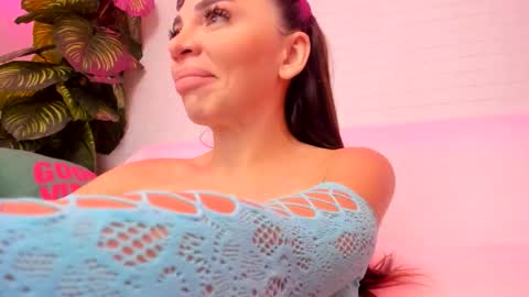katya__k online show from October 6, 2025, 5:21 pm
