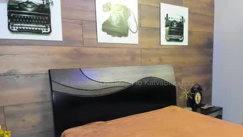 salo  online show from November 10, 2025, 8:08 pm