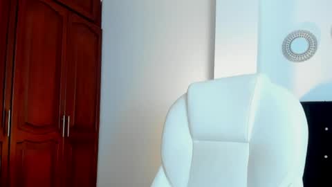 KATYAJHONSS online show from March 31, 2026, 11:49 pm