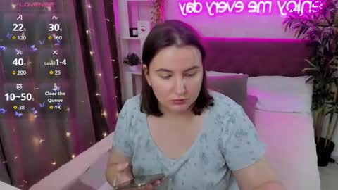 Kate online show from October 26, 2025, 4:29 am