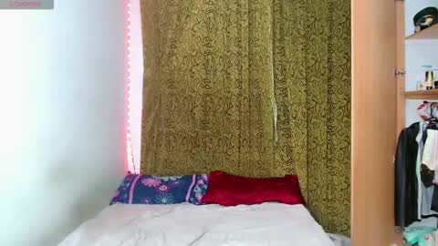 KATY online show from October 18, 2025, 10:32 pm