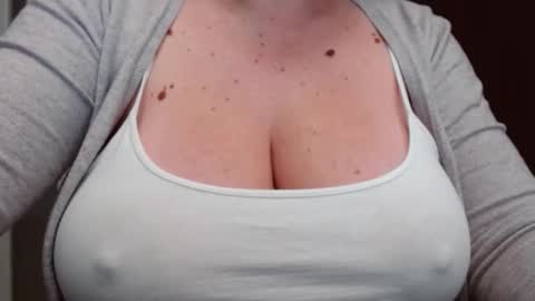 Katy online show from November 18, 2025, 3:12 am