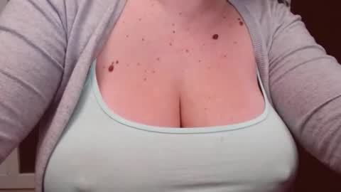 Katy online show from November 27, 2025, 4:14 am