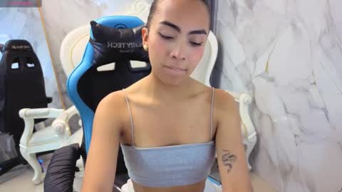 katyrider_a online show from October 5, 2025, 1:31 pm