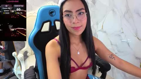 katyrider_a online show from October 17, 2025, 2:30 pm