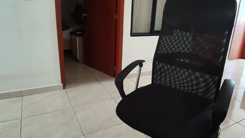 Kauri Lop online show from January 6, 2025, 4:44 pm