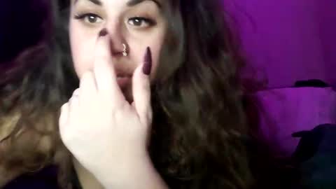 Kaur Noir online show from February 8, 2025, 12:28 am