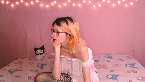 Snapshot of kawaii_tiffy chatting on April 23, 2026, 7:49 pm Tiffany online show from April 23, 2026, 7:49 pm