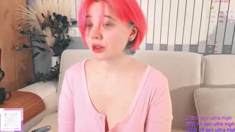 Yuki  online show from November 21, 2025, 6:45 am