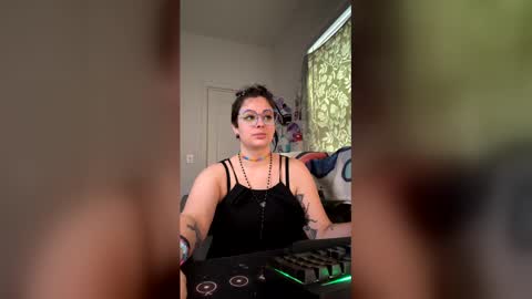 kawaiicvnt420 online show from May 23, 2026, 3:38 pm