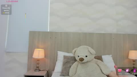   online show from November 20, 2025, 11:21 am