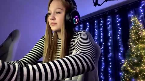 Snapshot of kayceefroehner chatting on January 17, 2026, 3:50 pm Amia online show from January 17, 2026, 3:50 pm