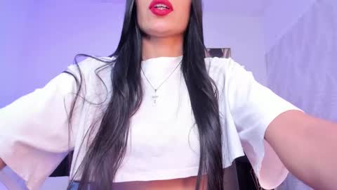 Kayla  online show from November 11, 2025, 10:15 am