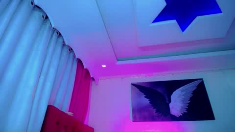 kayla_sexx online show from November 28, 2025, 2:25 am