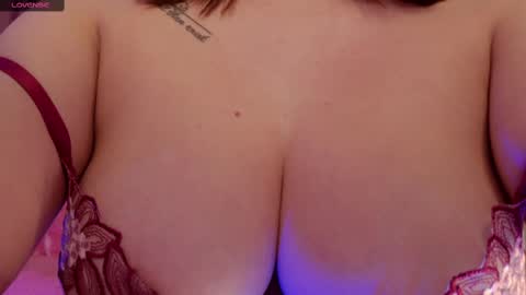 Snapshot of kaylacollins1 chatting on February 10, 2025, 4:19 am Kayla  online show from February 10, 2025, 4:19 am