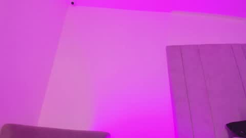 Kayla online show from February 1, 2025, 6:40 pm