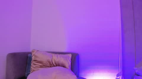 Kayla online show from March 4, 2025, 1:45 am