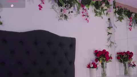 kaylee_lee online show from April 9, 2026, 6:19 am