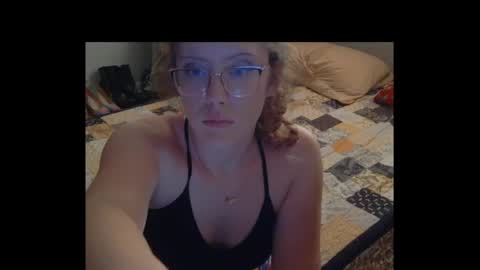 Snapshot of kayleekakesnslim chatting on July 12, 2026, 9:50 pm kaylee kakes online show from July 12, 2026, 9:50 pm
