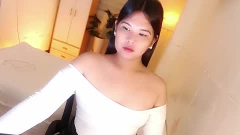 Snapshot of kayleepinay chatting on November 7, 2025, 3:45 pm Y O U R F U T U R E K A Y L E E online show from November 7, 2025, 3:45 pm