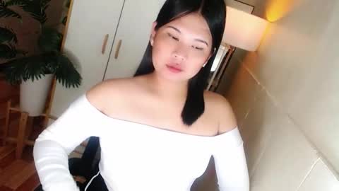 Snapshot of kayleepinay chatting on January 9, 2026, 5:59 pm Y O U R F U T U R E K A Y L E E online show from January 9, 2026, 5:59 pm