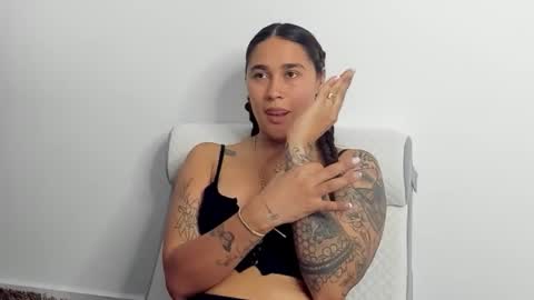 Kaylee Scott online show from October 22, 2025, 5:34 pm